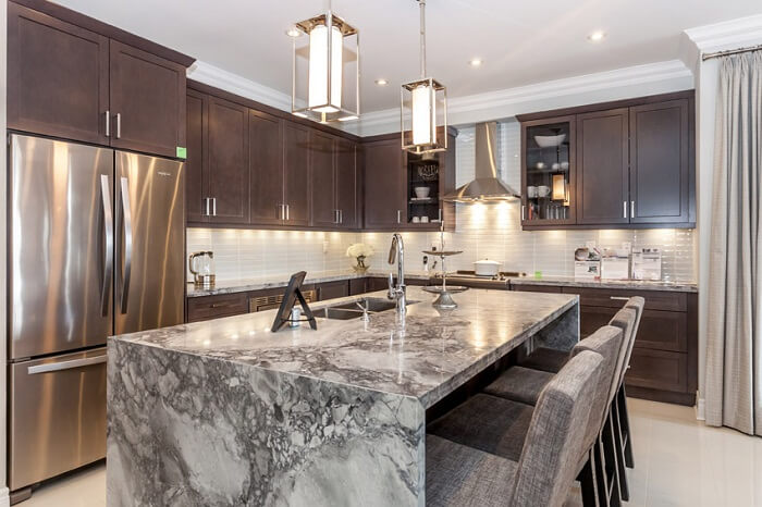 Sử dụng đá Marble trong ốp bếp có phải lựa chọn đúng đắn không